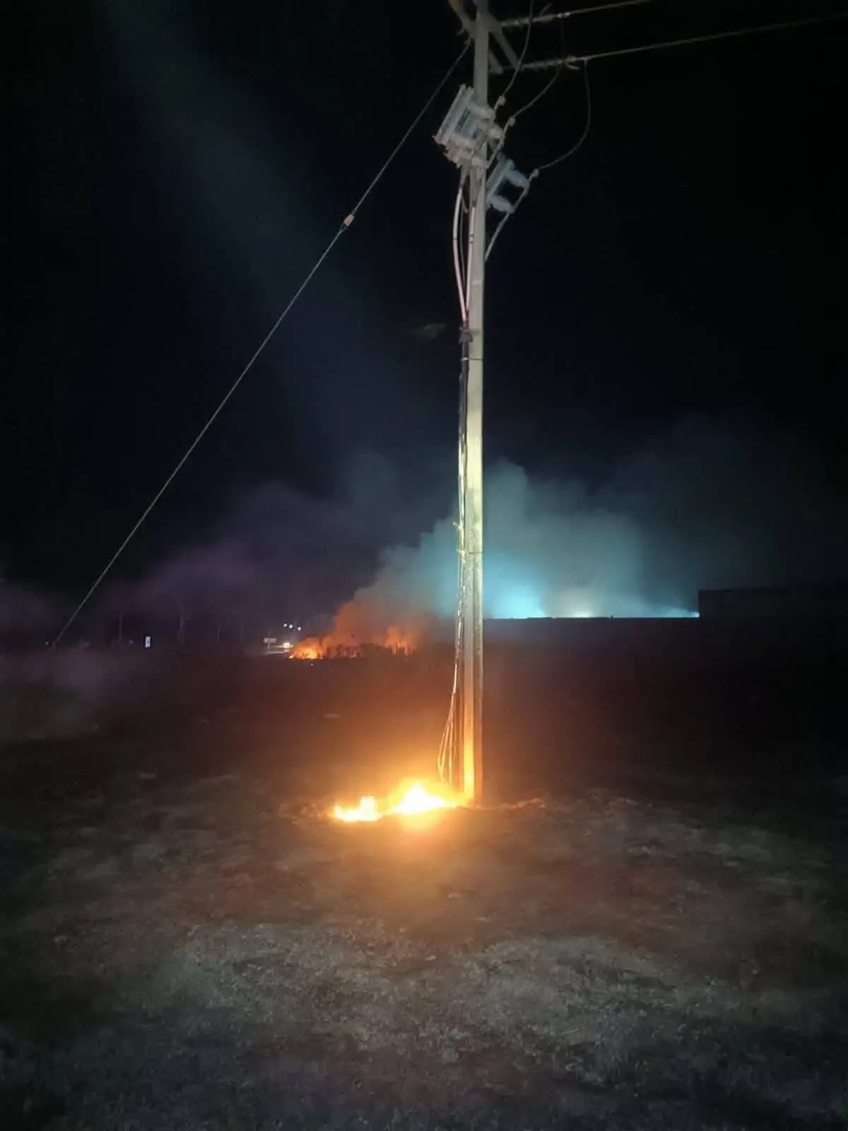 Incendio en acuaférico deja sin servicio de agua a 50 colonias de Tepic