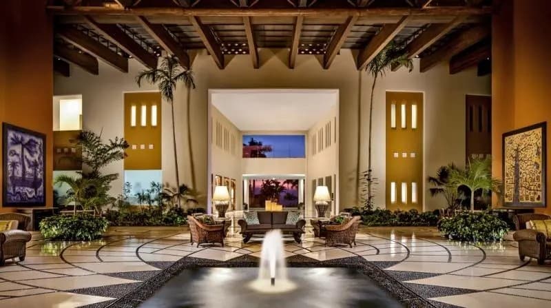 Ubican 3 Hoteles de Bahía en los 2020 Forbes Star Award Winners