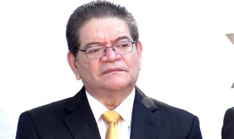 Paro laboral del SUTSEM afecta los servicios públicos en Tepic: Javier Castellón