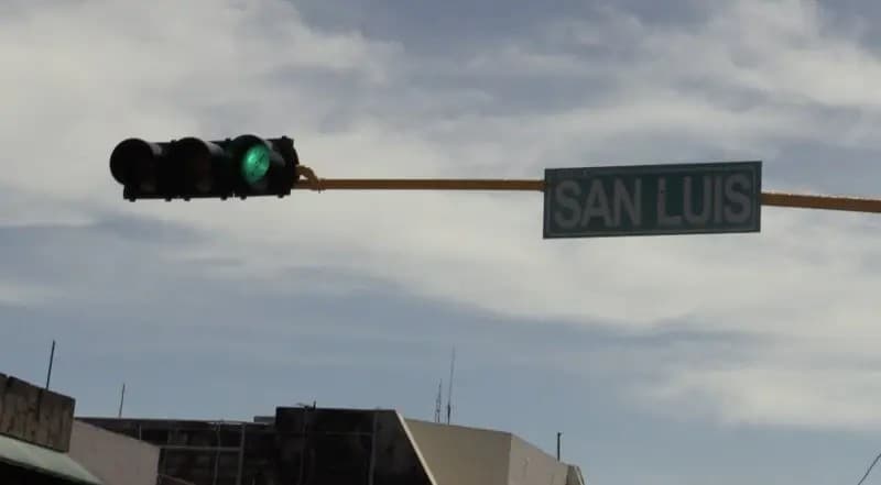 Sondeo. Agradecen tepicenses retorno del semáforo en avenida Allende y San Luis