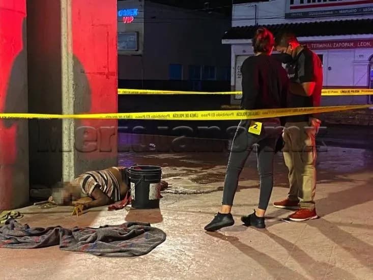 Encontraron muerto en puente de \"mezcales\"