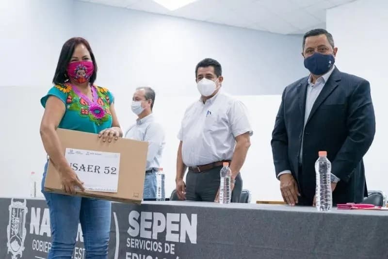 Nayarit. Prepara SEPEN a maestros de educación básica en seminario virtual