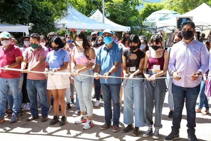 Mediante el “BazarFest”, Apoya Dávalos a Jóvenes Emprendedores