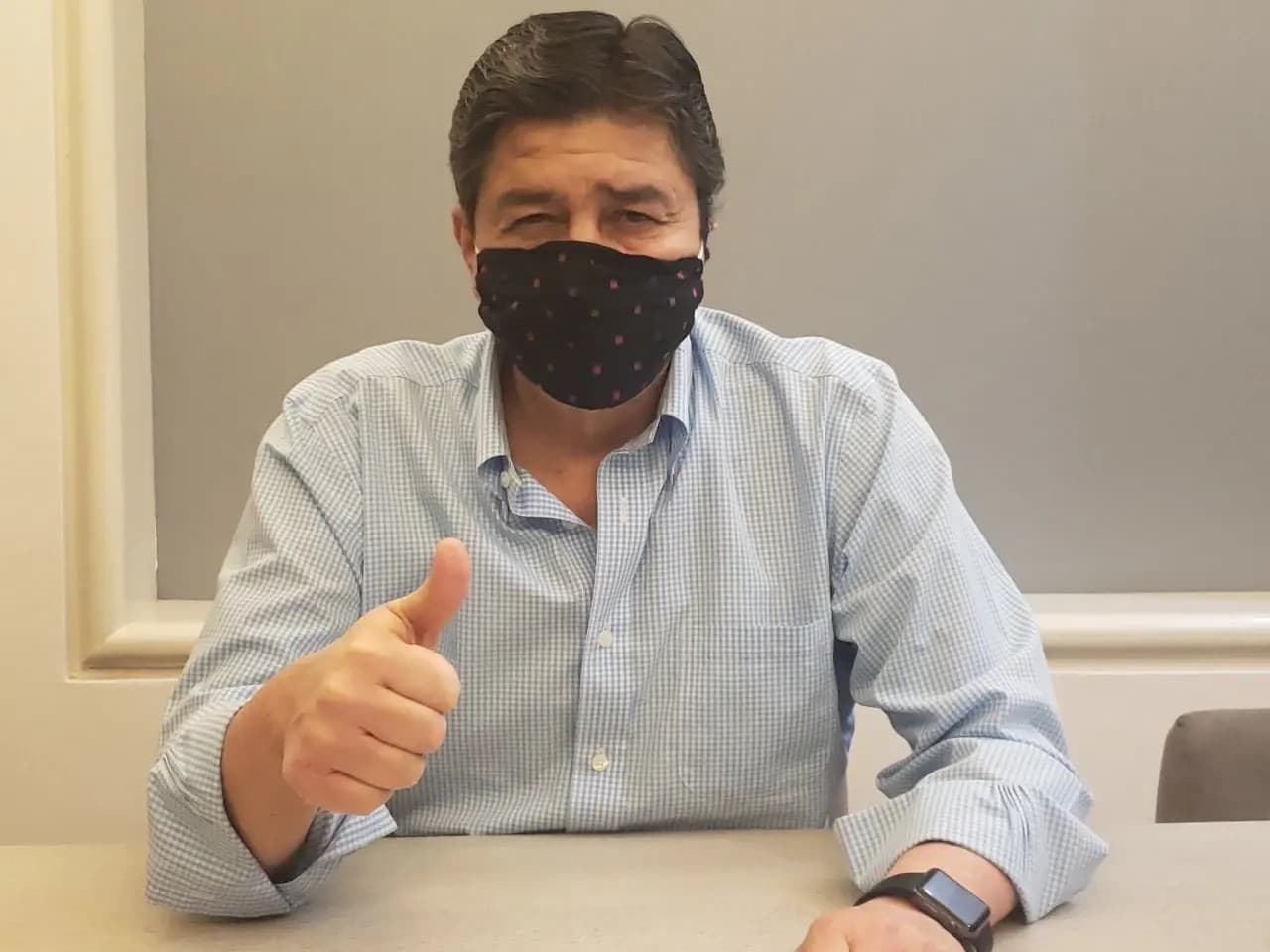 Luis Fernando Tena da positivo a COVID-19