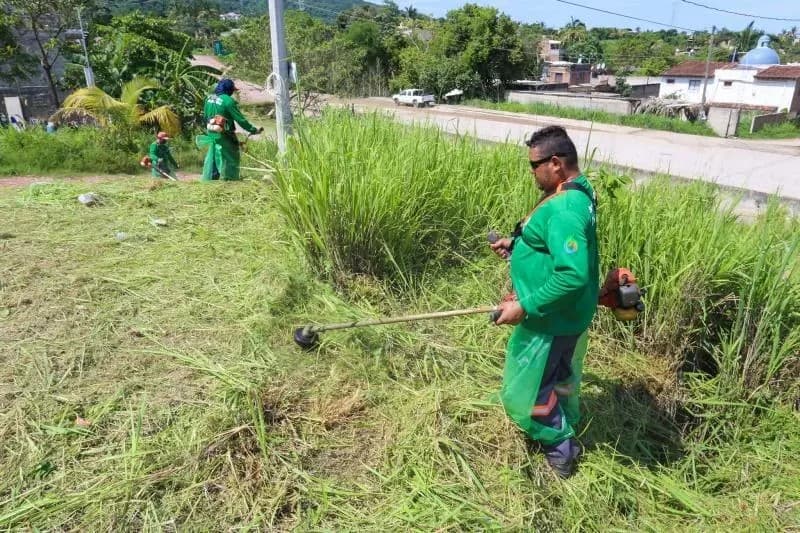 Celebran Vecinos de Linda Vista Océano, Mejoras en su Colonia
