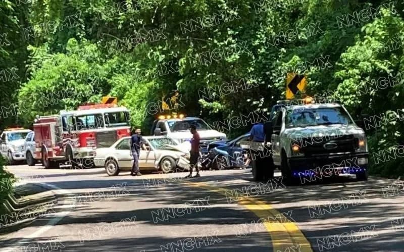 6 heridos en brutal accidente por la carretera 200