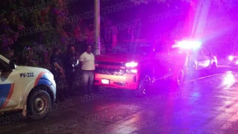 Violentamente robo camioneta Silverado