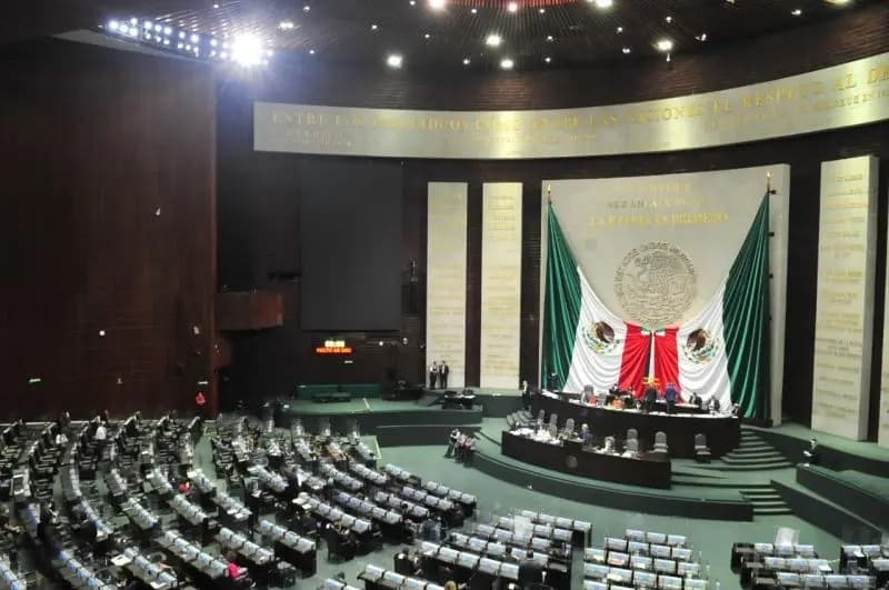 México. Aprueba Cámara de Diputados quitar el fuero al Presidente de la República