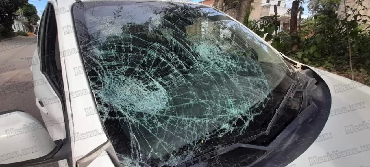 ¡motociclista se salvó de milagro!