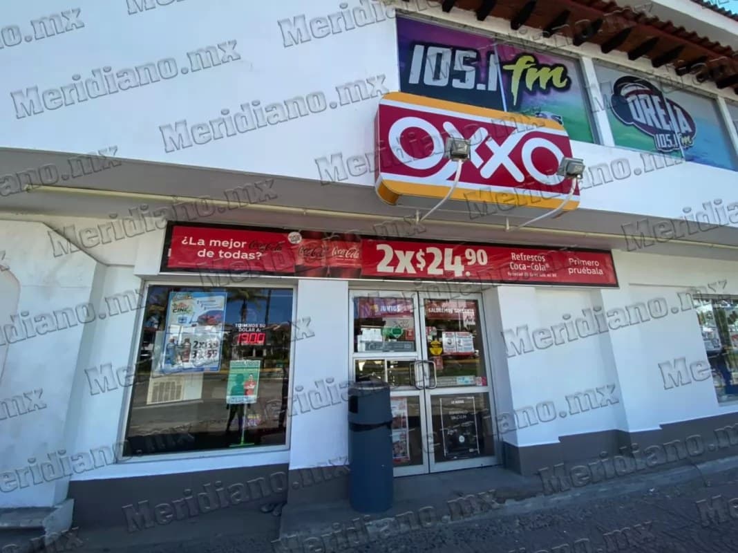 ¡asaltaron tienda oxxo!