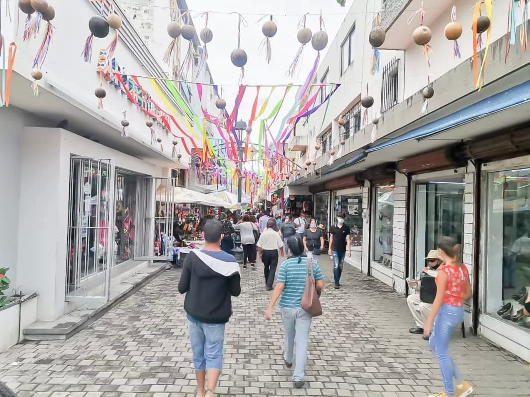 Ligero descenso de nuevos contagios