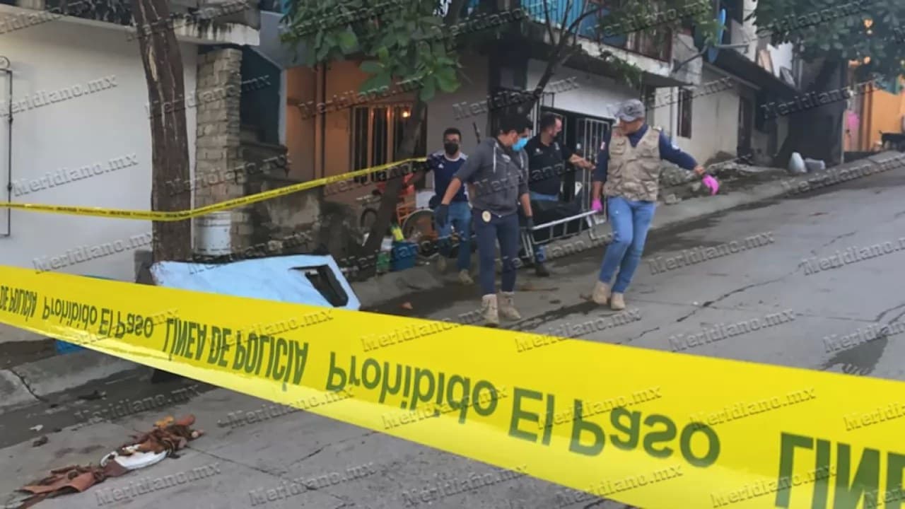 ¡hallan un muerto en casa incendiada!