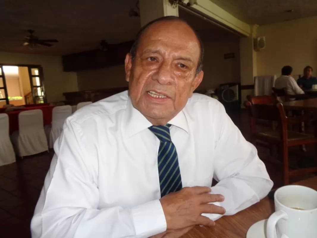 Habla de logias Efraín Moreno Arciniega