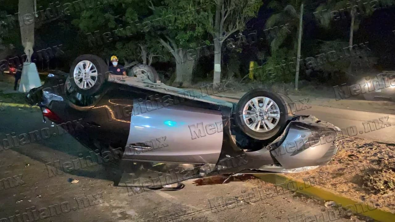 Aparatosa volcadura en el crucero del CUC