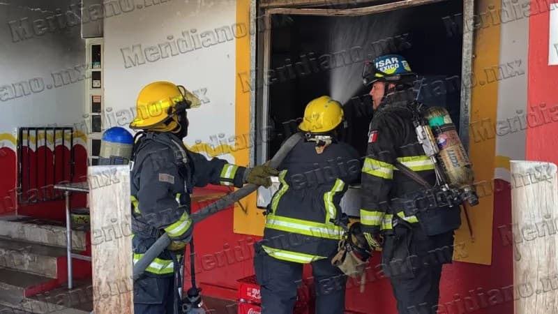 ¡taquería sufrió daños por 100 mil!