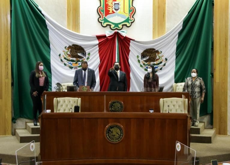 Congreso de Nayarit toma protesta a nuevos legisladores