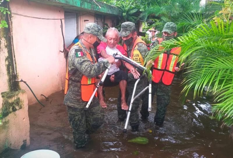 México. Huracán Delta ya se desplaza por el Golfo; Saldo blanco en Quintana Roo y Yucatán