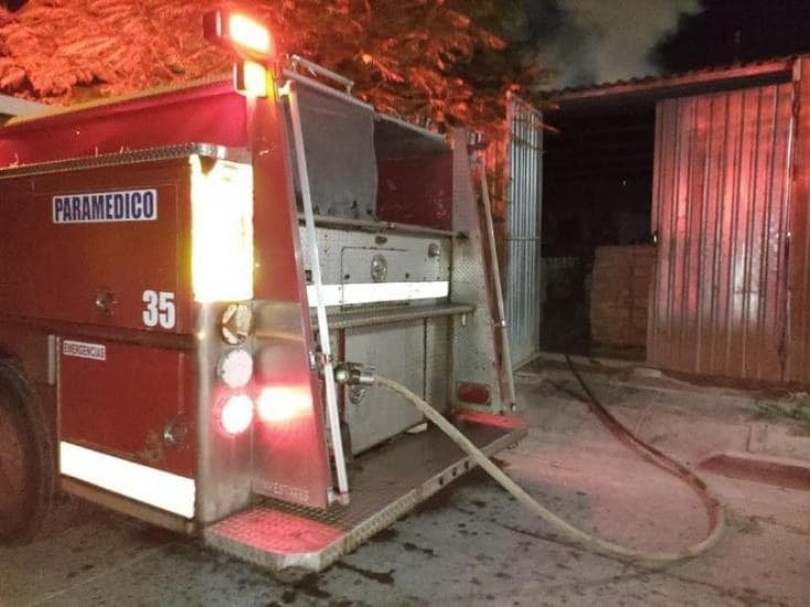 Se incendia bodega en La Cantera, Los Mochis