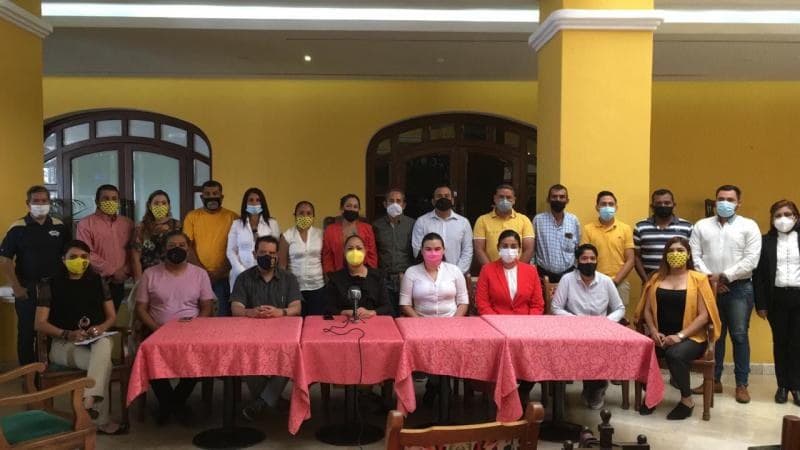 \"Se va uno pero llegan cinco\": Dice PRD Nayarit tras salida diputados