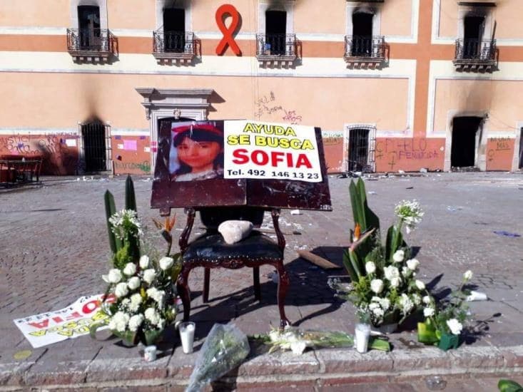 Queman Palacio Municipal de Fresnillo durante protesta por asesinato de una menor