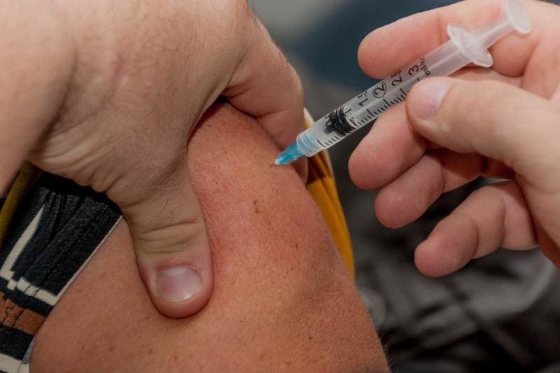 Moderna solicita permiso de emergencia para su vacuna ante la FDA