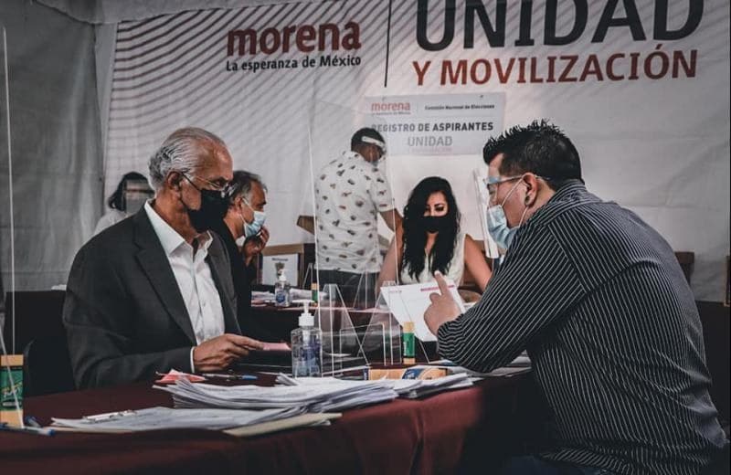 Navarro Quintero se registra como precandidato para gubernatura de Nayarit