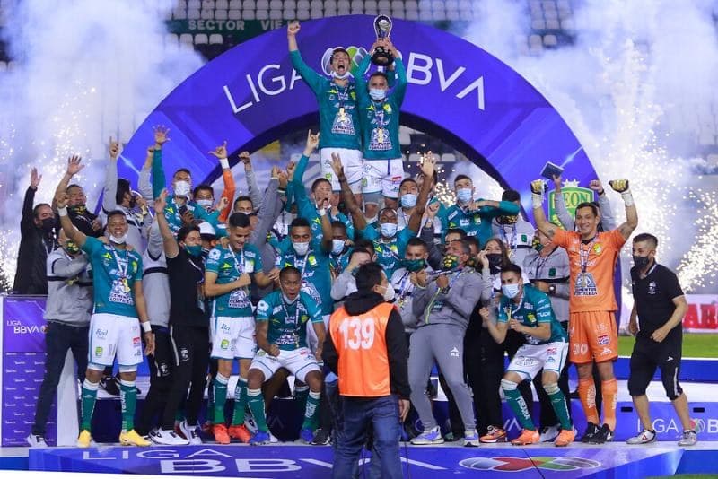 León supera a Pumas y Tigres e iguala en títulos a Cruz Azul