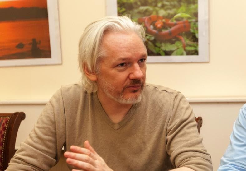 Muestra Estados Unidos su decepción ante negativa a extradición de Julian Assange