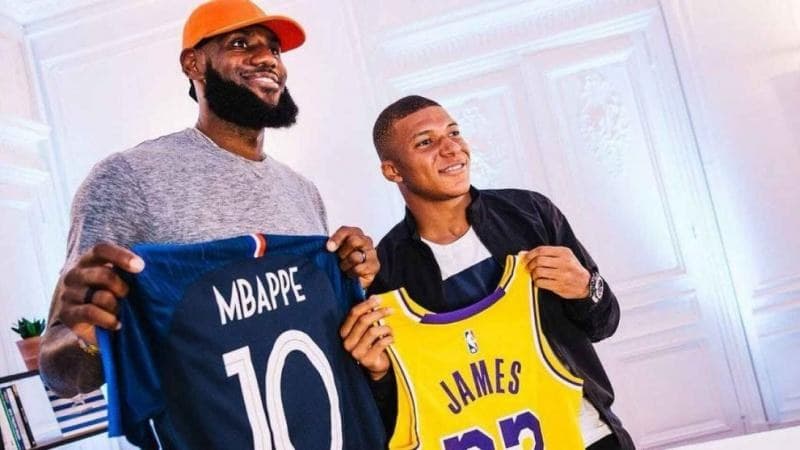 LeBron \"trabaja\" con el Liverpool para el fichaje de Mbappé