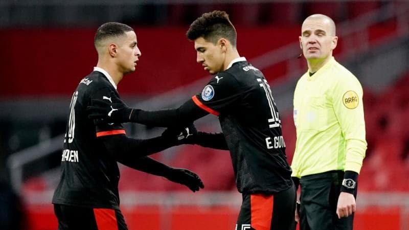 PSV empató con el Ajax en el regreso de Erick Gutiérrez