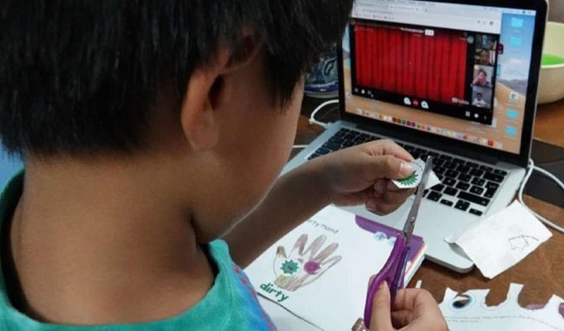 Regresan a clases 25 millones de alumnos, aún de manera virtual