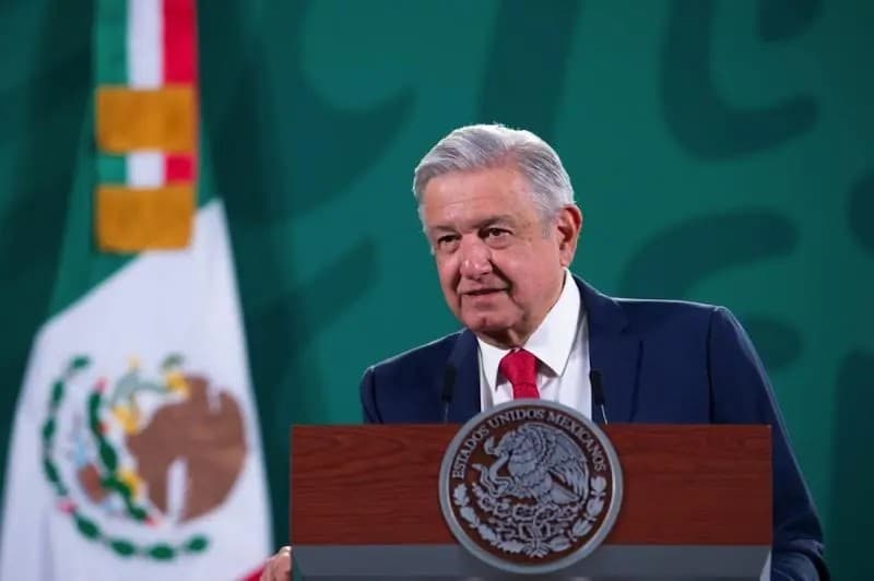 Denuncian a AMLO por uso indebido de recursos públicos