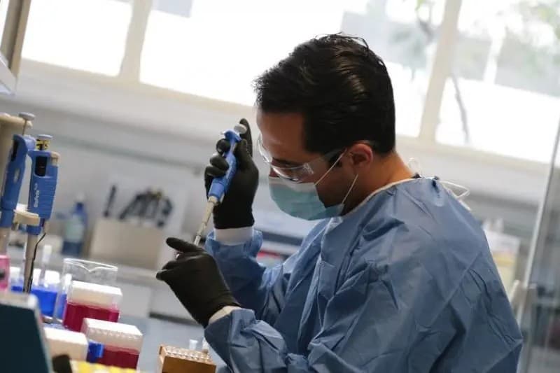 La variante de COVID-19 detectada en Jalisco podría ser una mutación mexicana