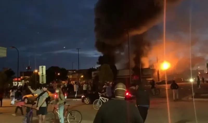 Capturan en Puerto Vallarta a implicados en incendios de protestas por George Floyd