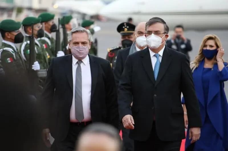 Ebrard recibe al presidente de Argentina en Ciudad de México