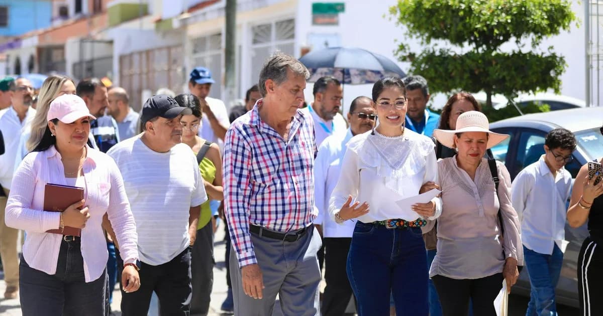 Atiende Geraldine Ponce a vecinas y vecinos de la colonia Unidad Obrera CTM