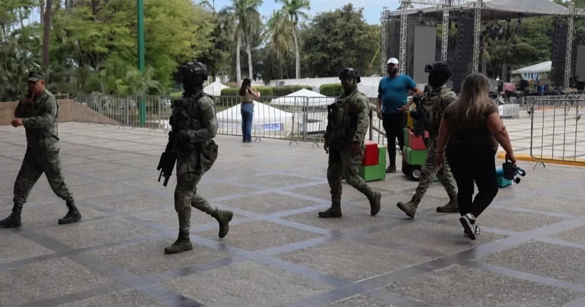 Marina resguarda con armas largas el Palacio de Gobierno de Sinaloa tras acusaciones de EU contra Rocha Moya