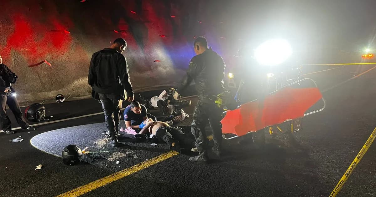 Pareja resulta lesionada tras accidente en motocicleta en autopista Tepic-Matachen