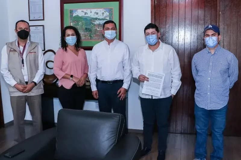 Recibe Puerto Vallarta Obras del Programa de Mejoramiento Urbano