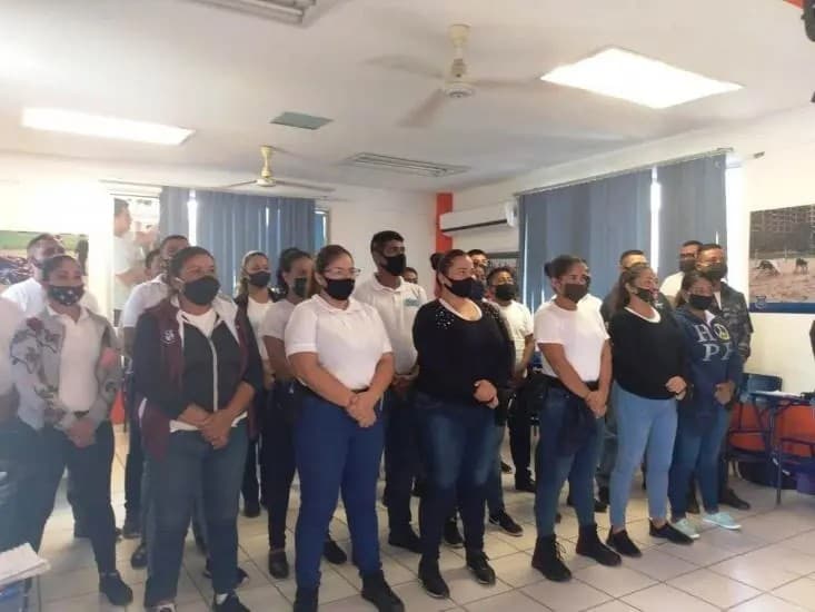 Arturo Dávalos da Bienvenida a Cadetes de la 16ª Generación