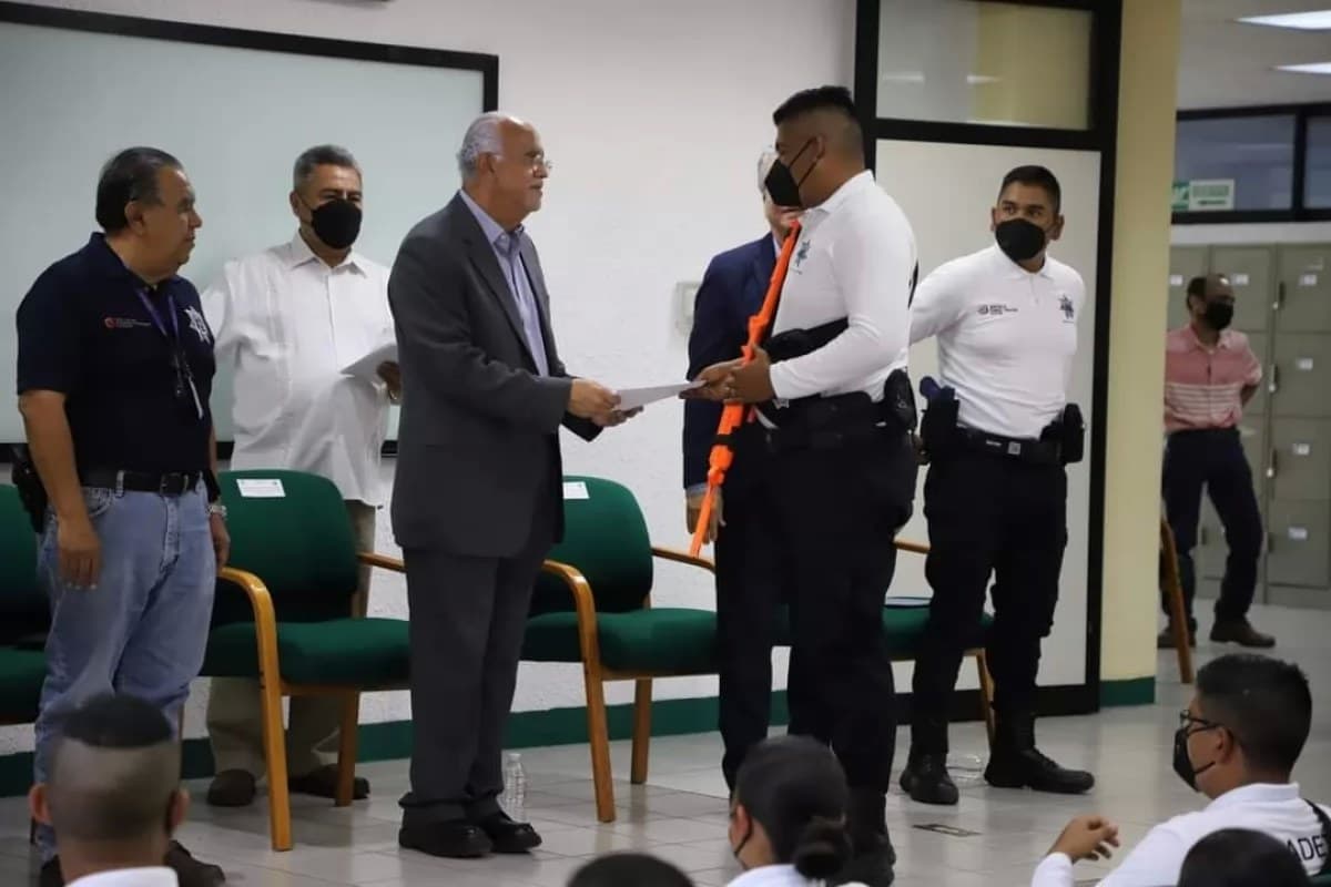 Reconoce Gobernador a policías estatales altamente capacitados