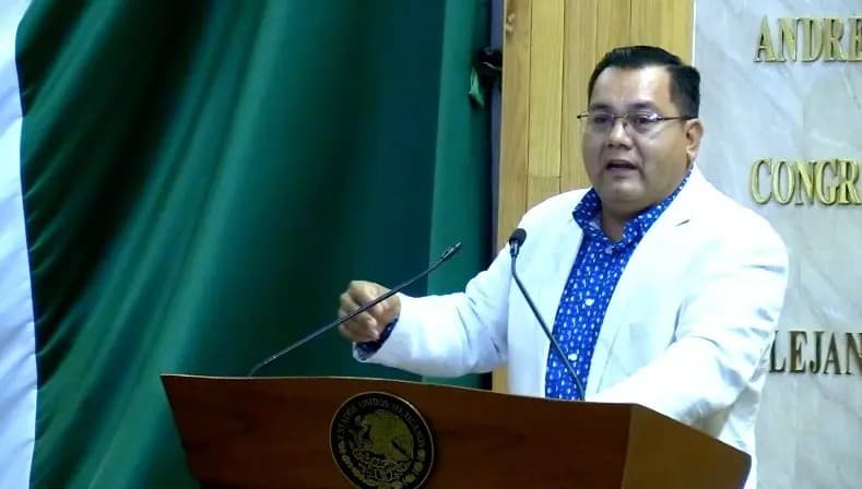 \"Panistas obedecen intereses de los grupos de poder, nosotros los intereses del pueblo\"