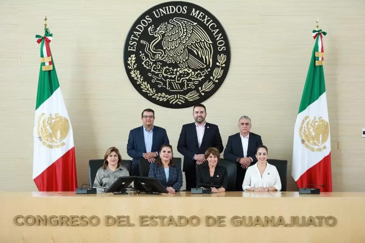 Importante representación a nivel nacional de la 33 Legislatura nayarita