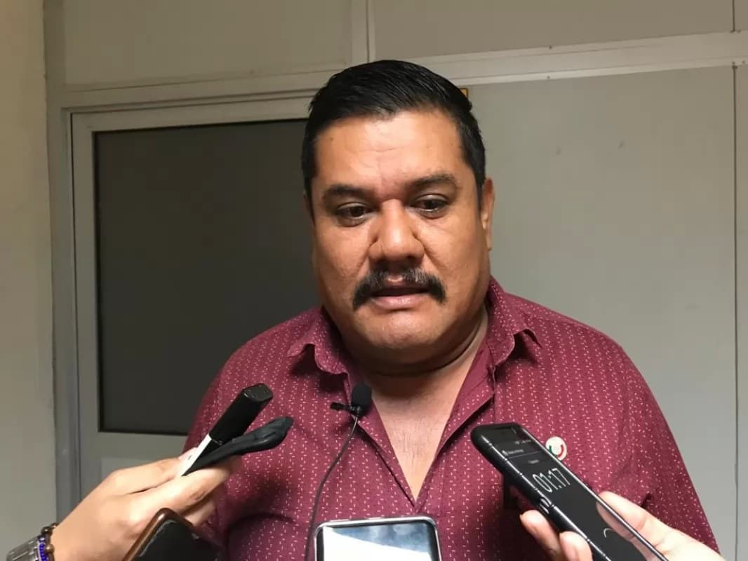 \"Campesinos debemos organizarnos para acabar con el coyotaje\"