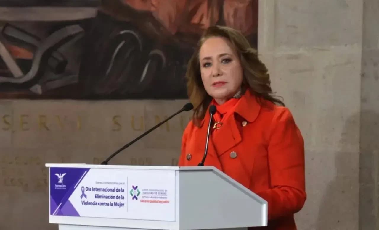Ahora Yasmín Esquivel acusó que fue a ella quien le plagiaron la tesis y no al revés