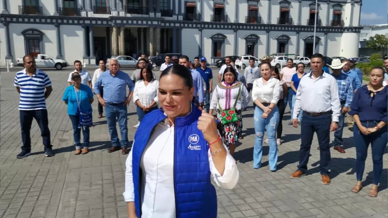 Nayaritas demandan empleo, atención médica y medicamentos: Anel Zarina