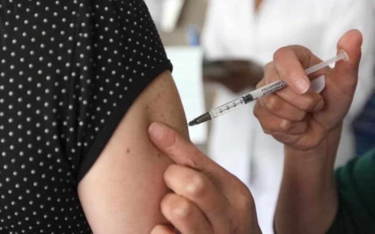 Mañana inicia la vacunación contra la influenza en México