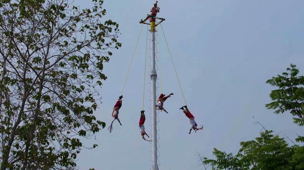 VIDEO: Captan caída de volador Papantla en Puebla