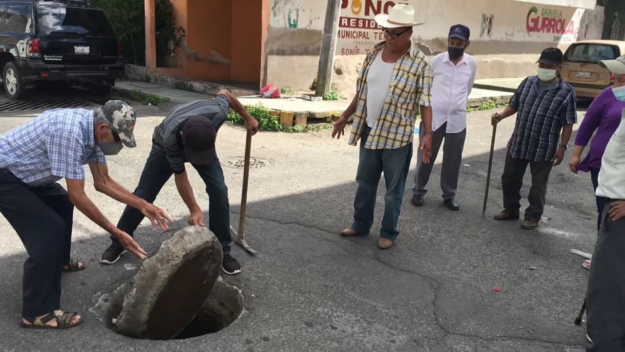 Sufre la colonia Sandino por foco de infección