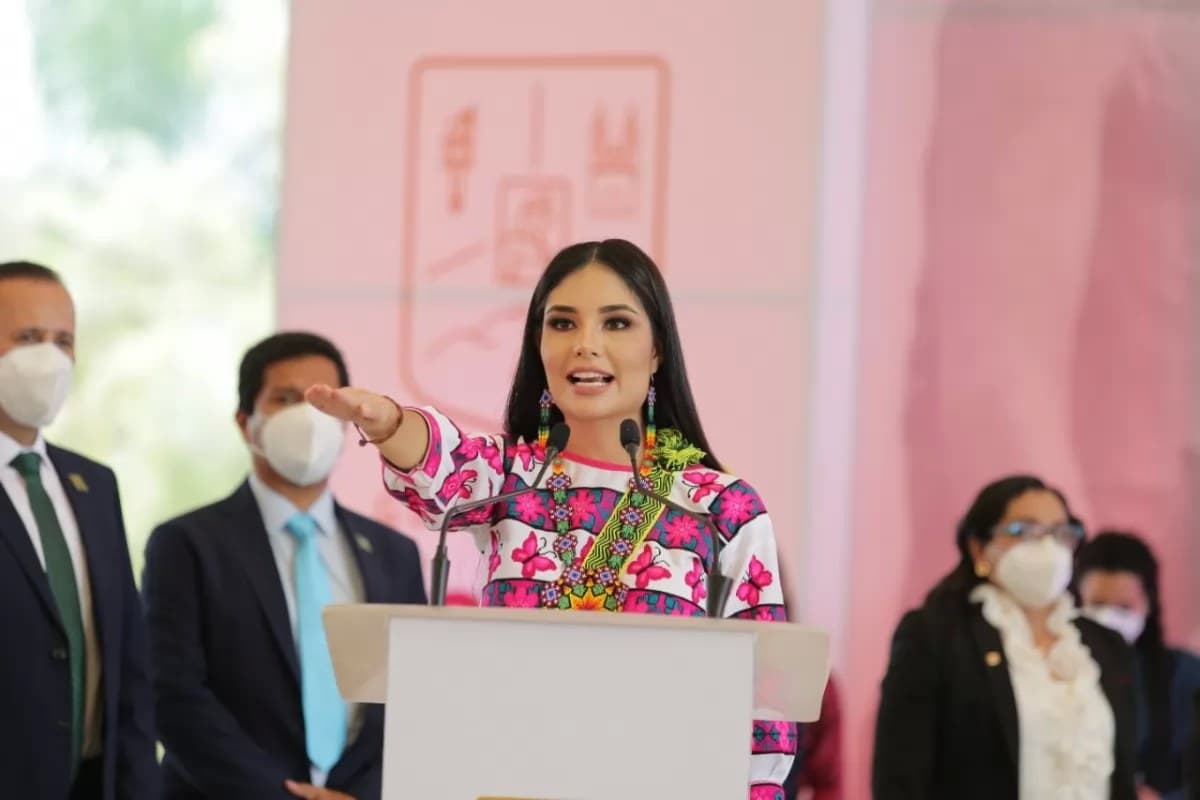 Geraldine Ponce rinde protesta como Presidenta Municipal de Tepic